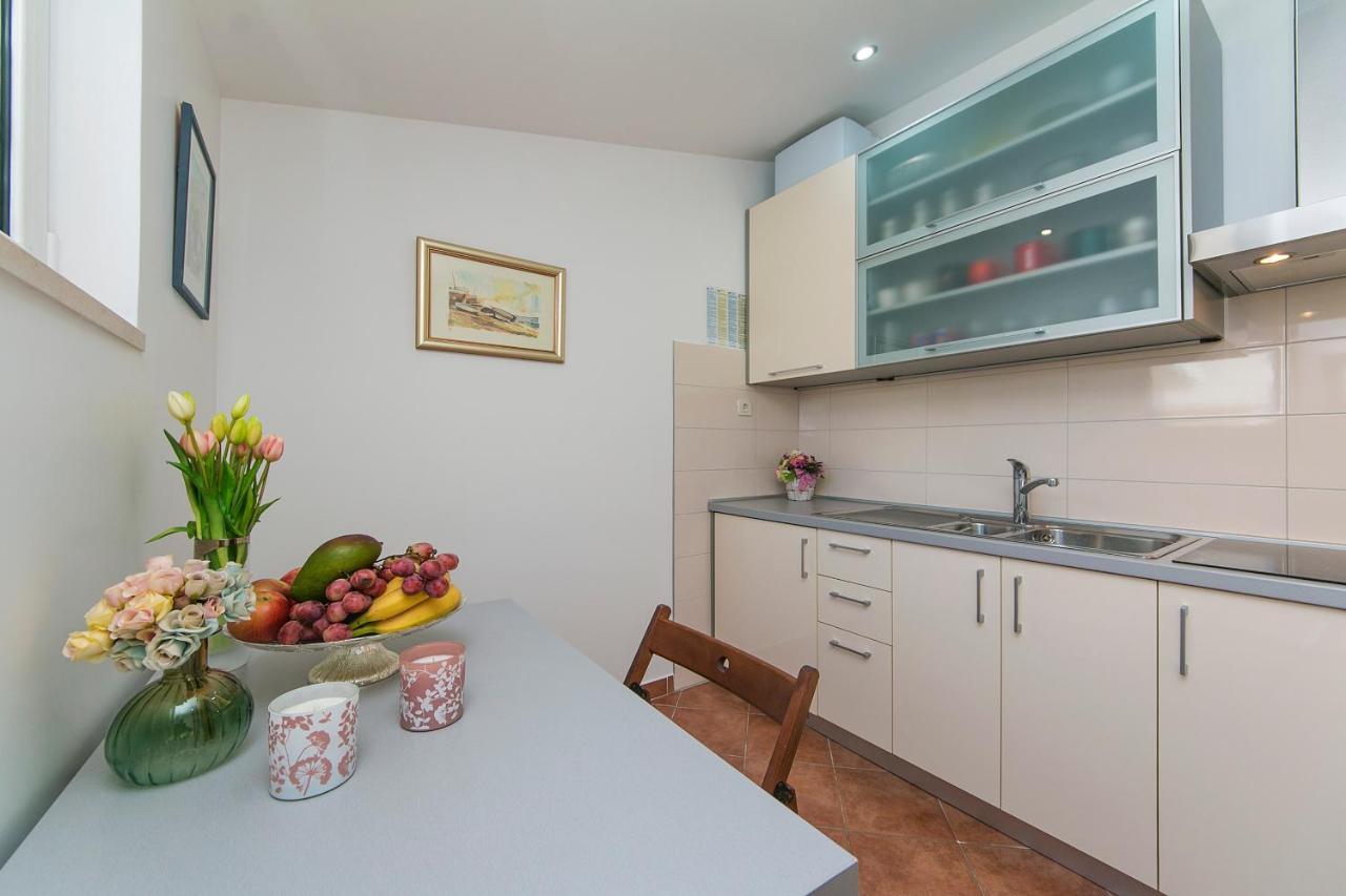 Apartman Stipic 1 Baška Voda Exterior foto